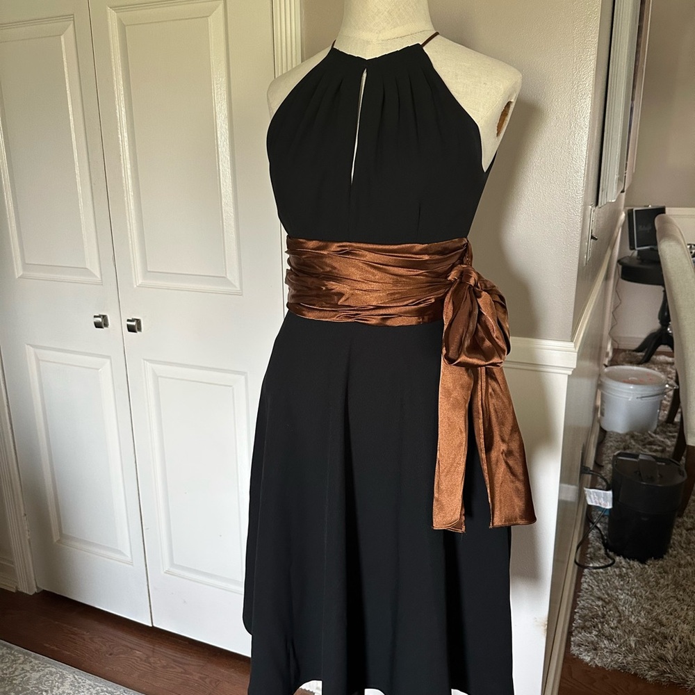 London Times Black and Brown A-line Halter Midi Dress